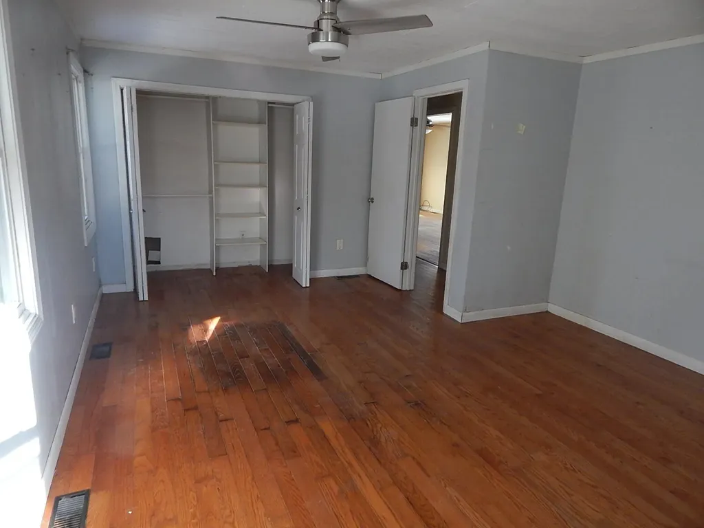 30 Hillcrest Street Gardiner ME 04345