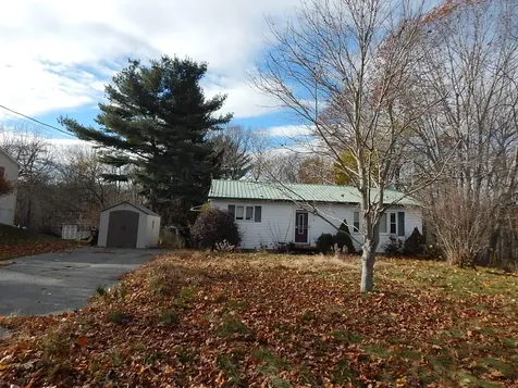 30 Hillcrest Street Gardiner ME 04345