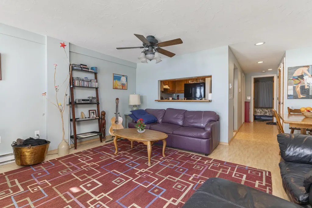 191 E Grand Avenue Old Orchard Beach ME 04064