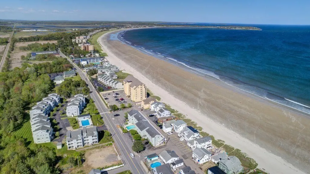 191 E Grand Avenue Old Orchard Beach ME 04064