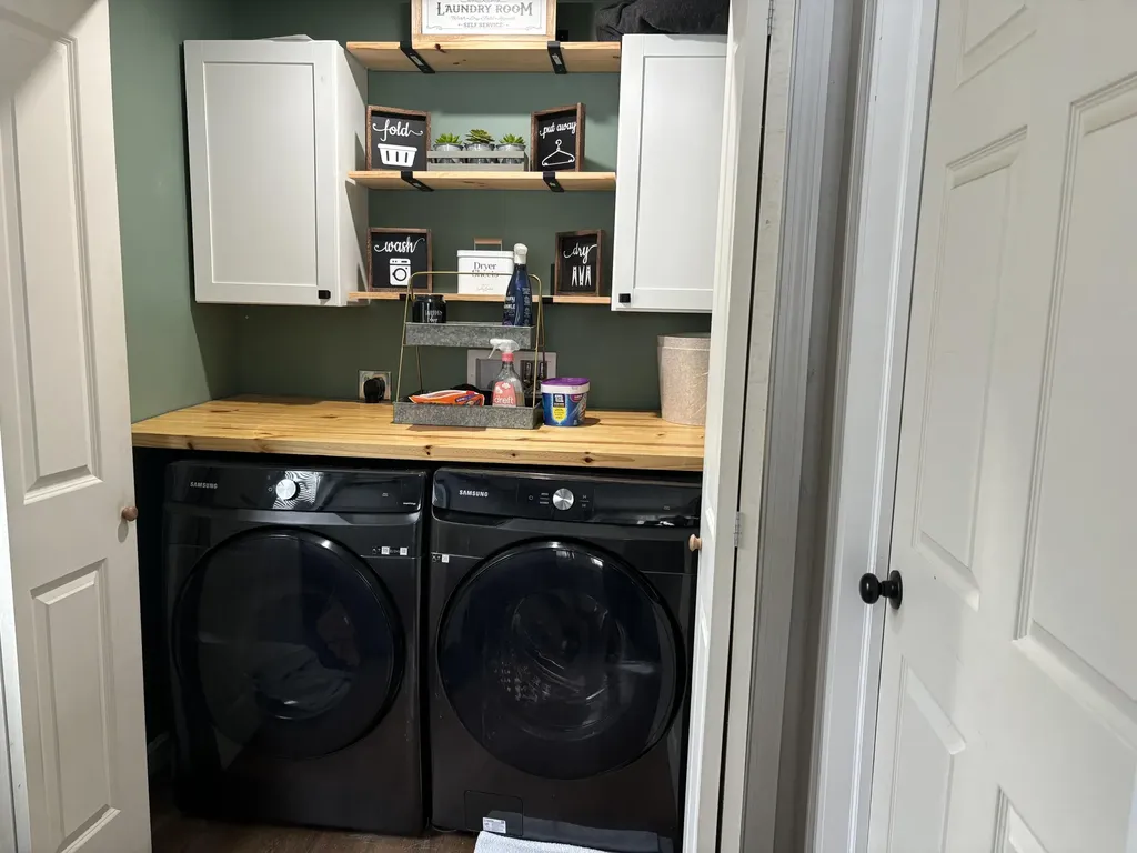 10 Old Thomaston Road Chelsea ME 04330