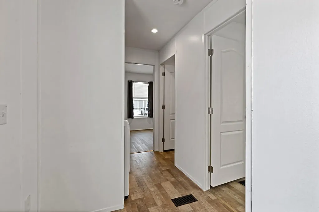 5 Holiday Lane Standish ME 04084