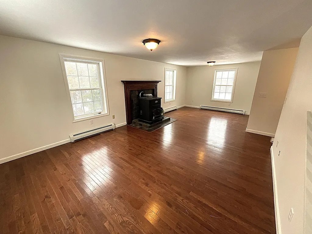 8 Evergreen Circle Limington ME 04049