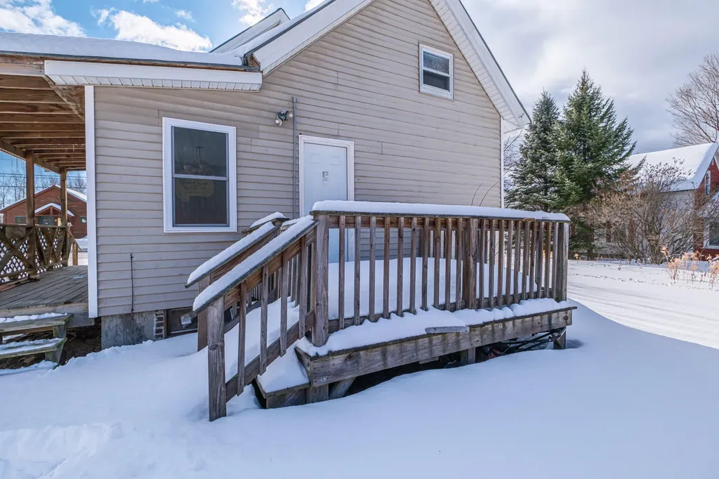 131 W Bethel Road Bethel ME 04217