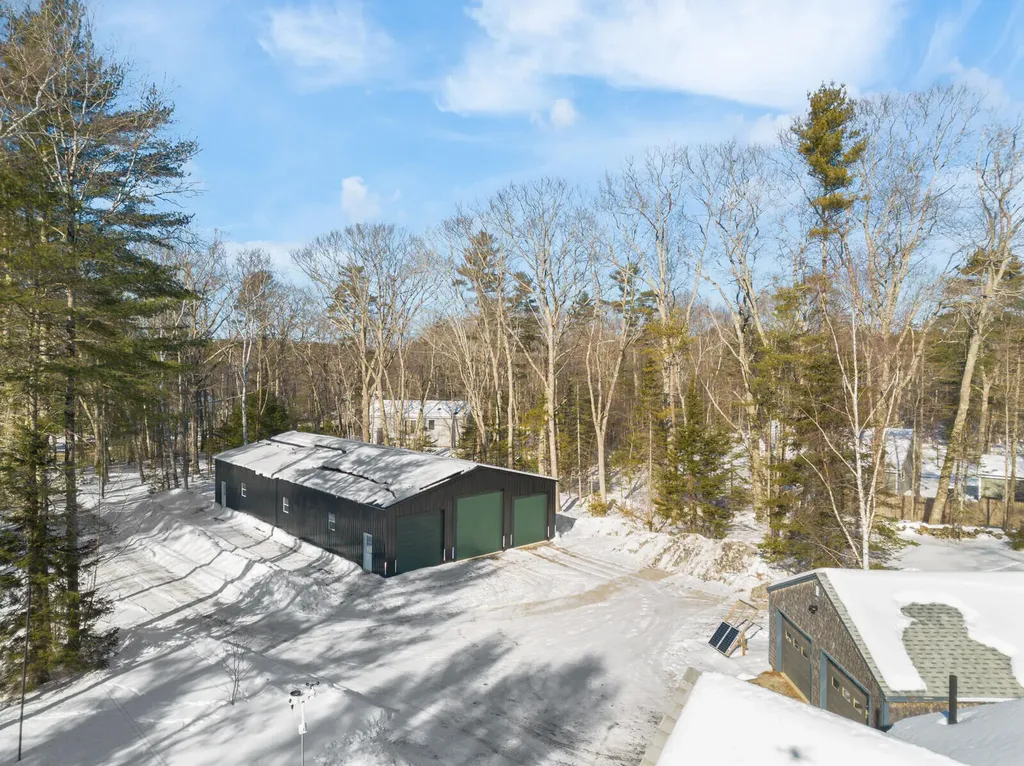 1941 Eastern Road Warren ME 04864