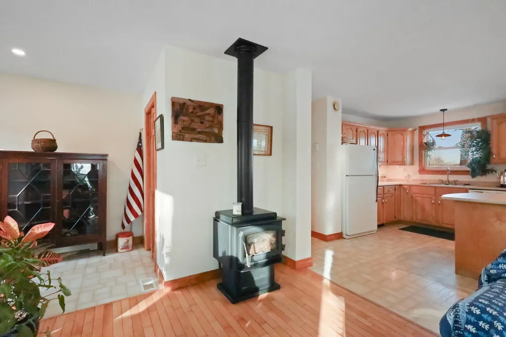 1941 Eastern Road Warren ME 04864