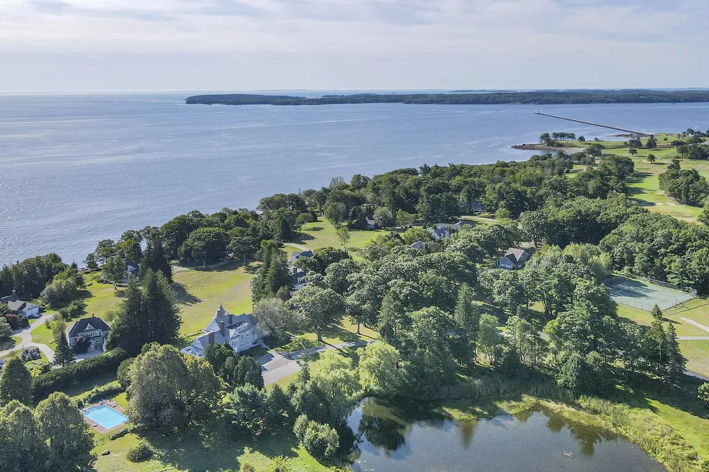 43 Eastward Rockport ME 04856