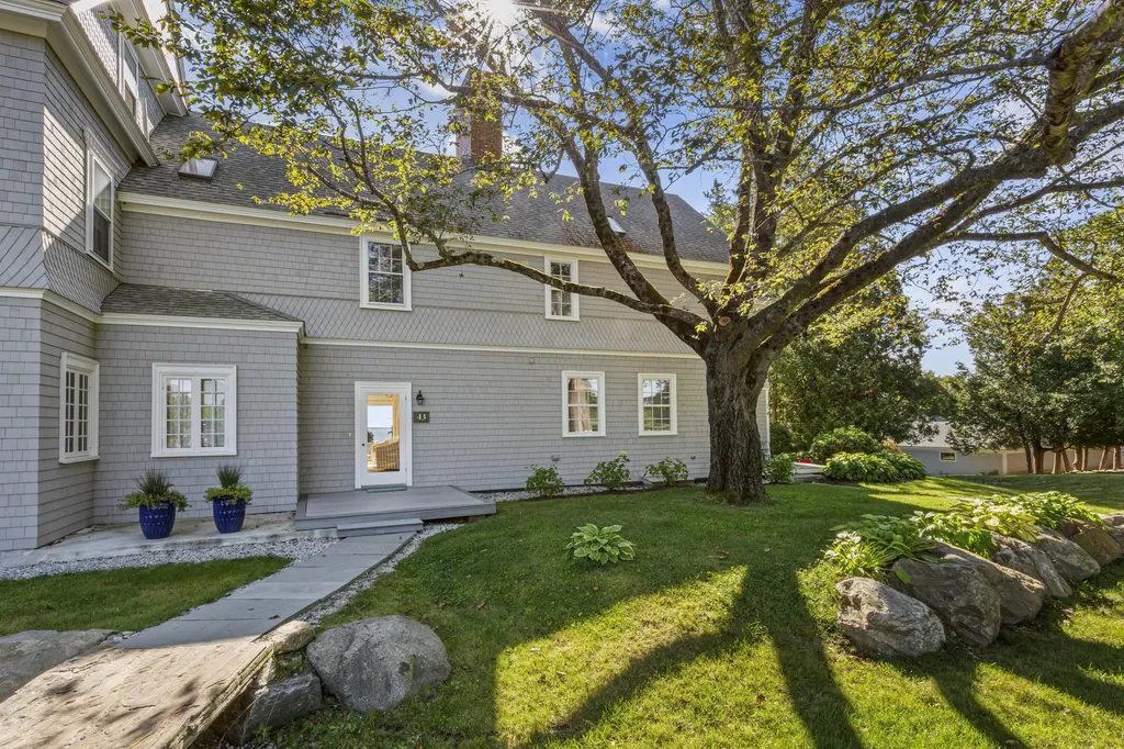 43 Eastward Rockport ME 04856