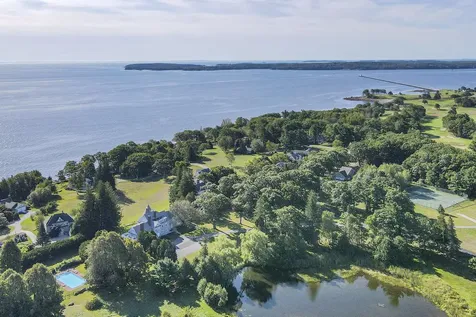 43 Eastward Rockport ME 04856