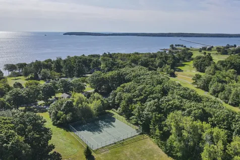 43 Eastward Rockport ME 04856