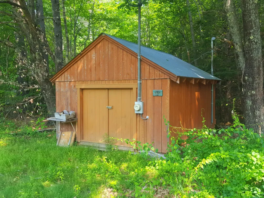 594 River Road Windham ME 04062