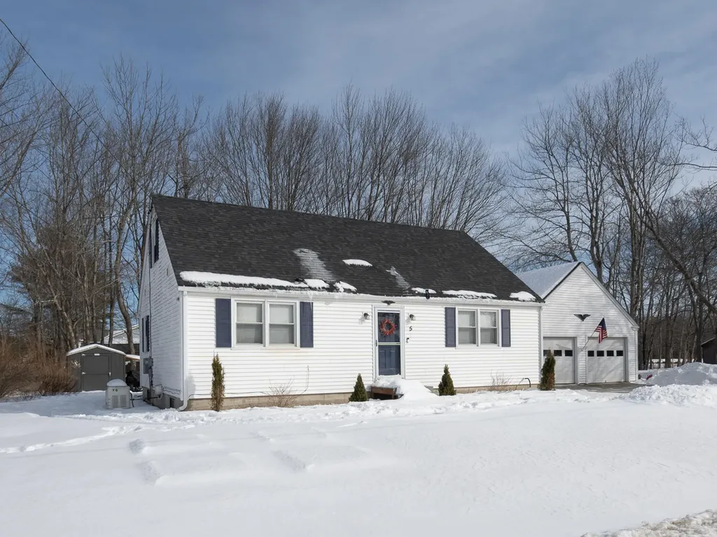 5 Mcdonald Avenue Ellsworth ME 04605