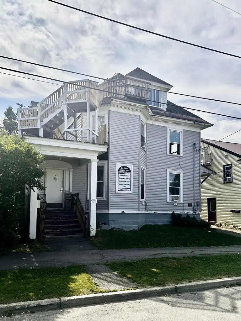 40 2nd Street Bangor ME 04401