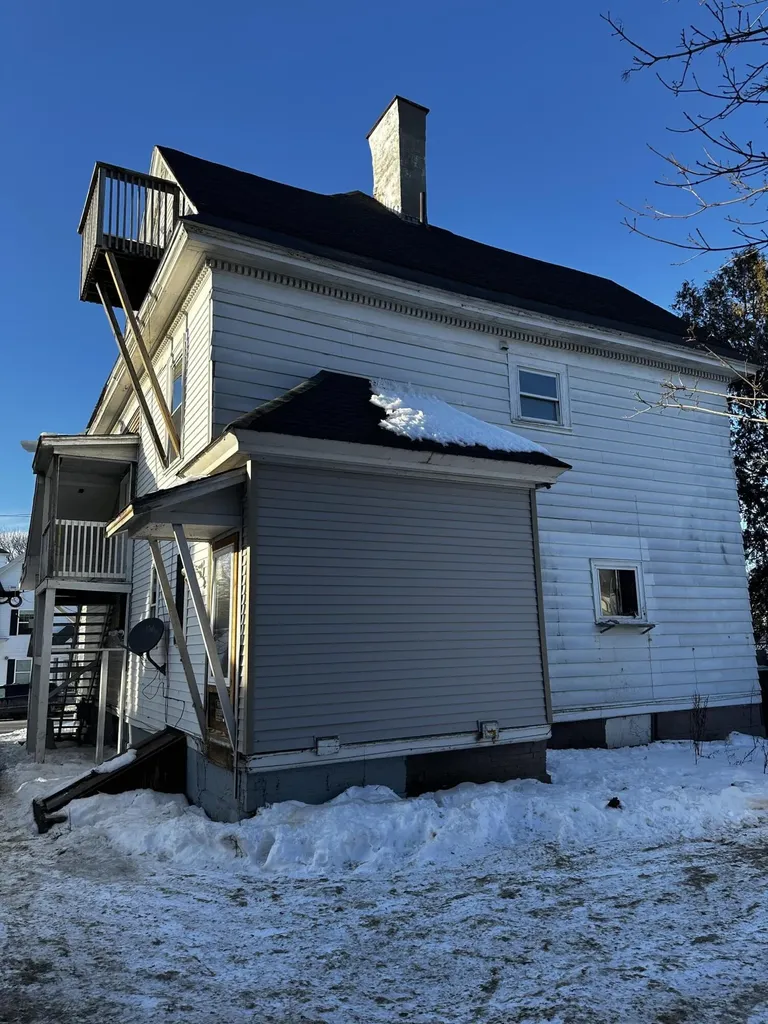 40 2nd Street Bangor ME 04401