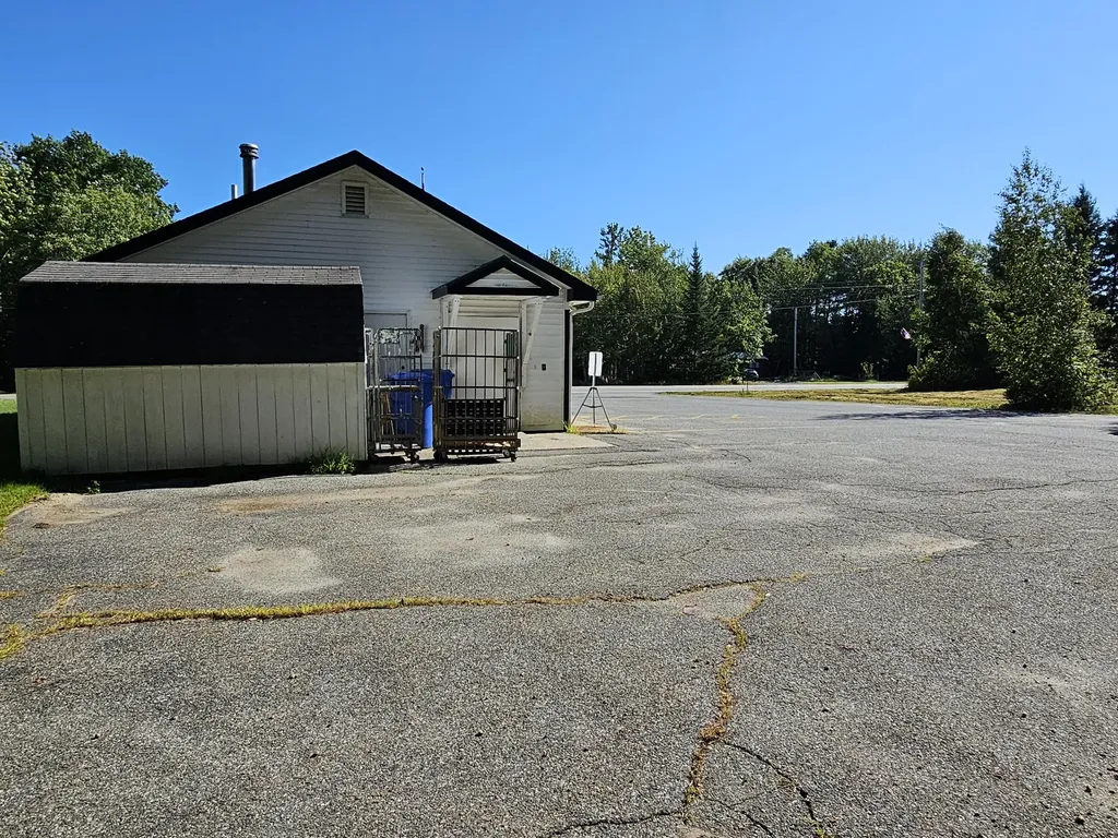 48 Blackswoods Road Franklin ME 04634