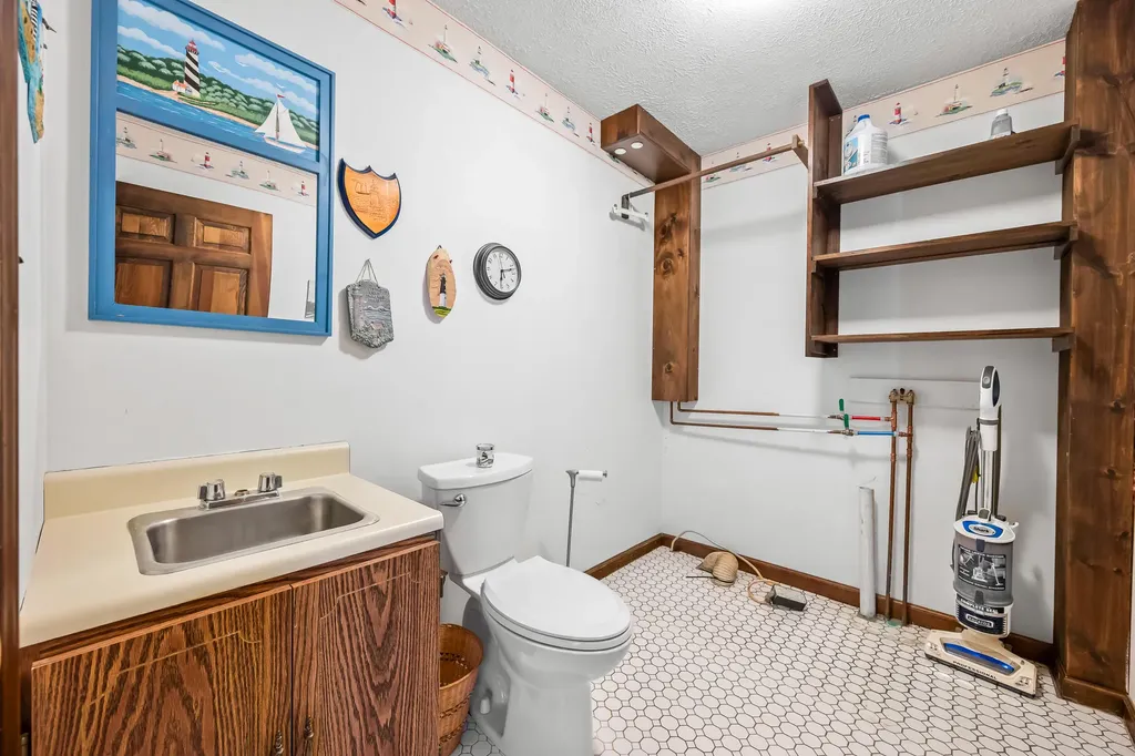 41 Stone Hedge Lane Rangeley ME 04970