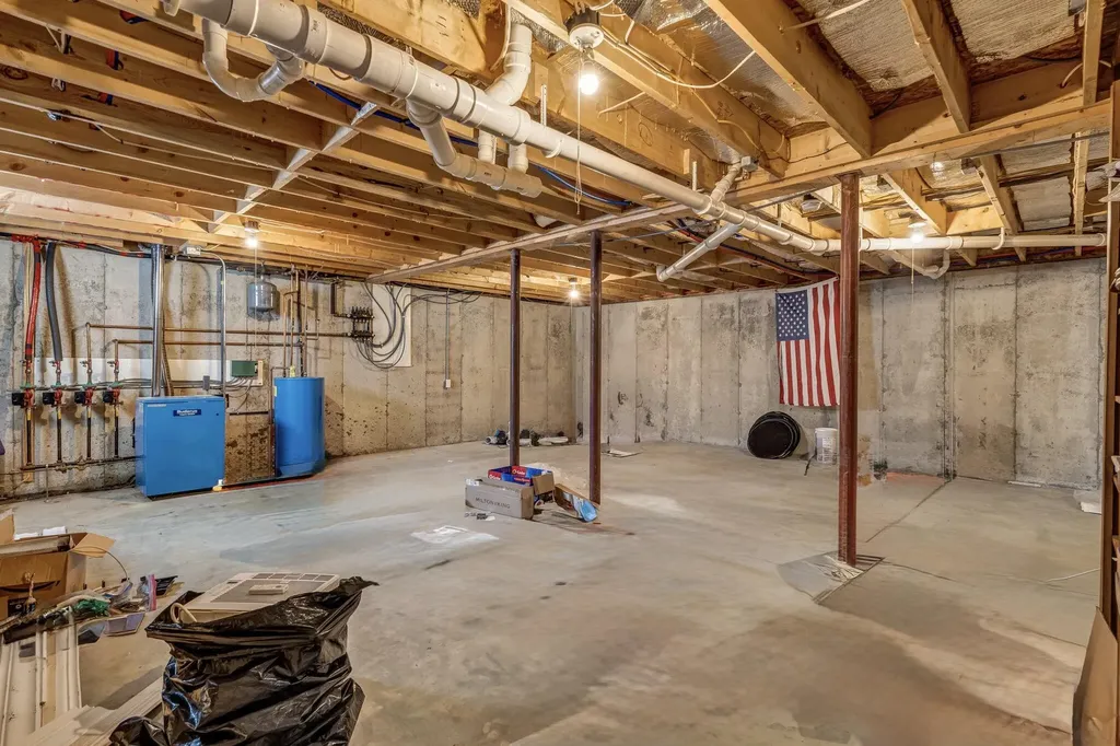 325 Lower Dedham Road Holden ME 04429