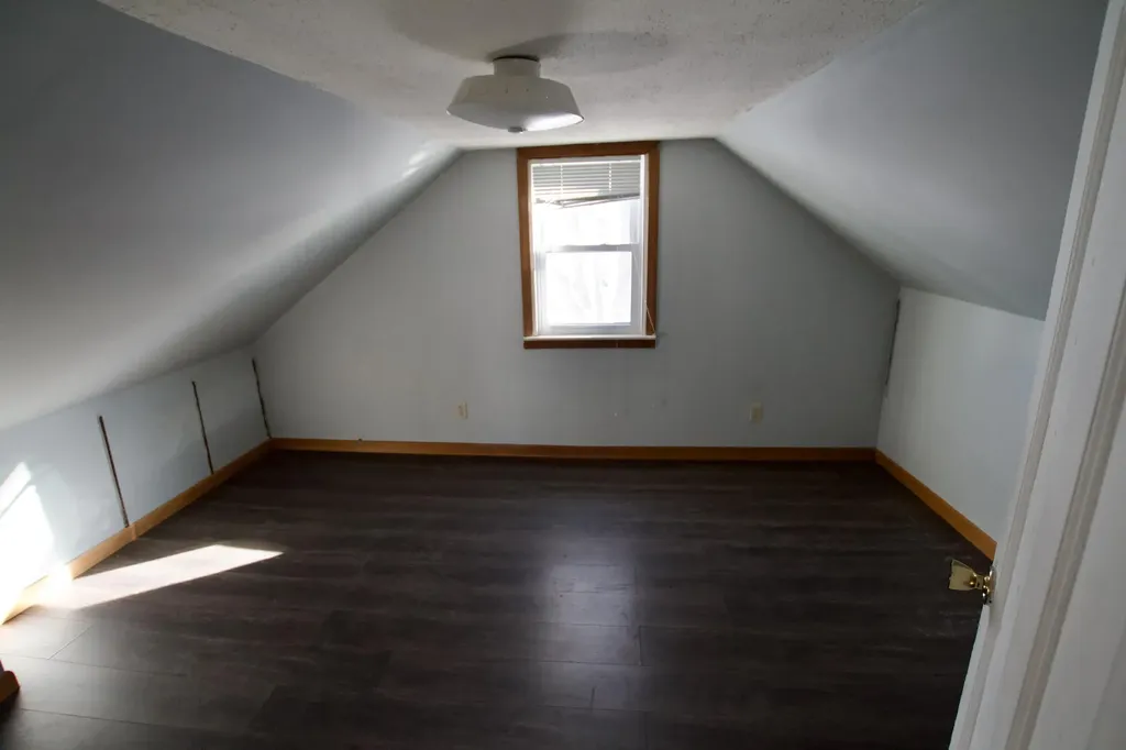 24 Grays Lane Old Town ME 04468