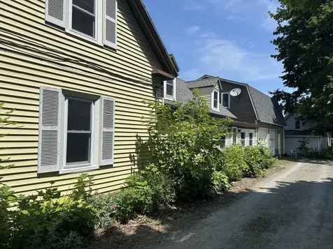 24 Grays Lane Old Town ME 04468