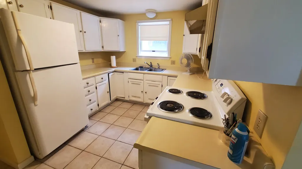 32 Cortland Circle Bangor ME 04401