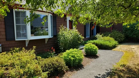 32 Cortland Circle Bangor ME 04401