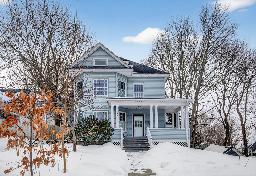 9 Brooks Street Augusta ME 04330