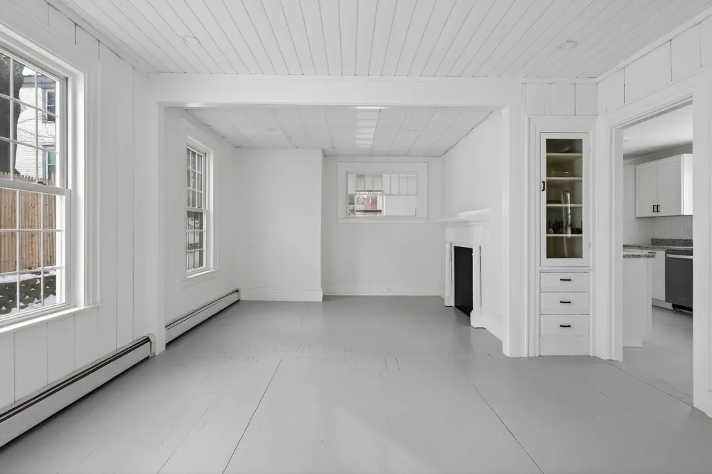 9 Brooks Street Augusta ME 04330