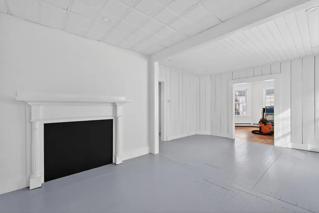 9 Brooks Street Augusta ME 04330