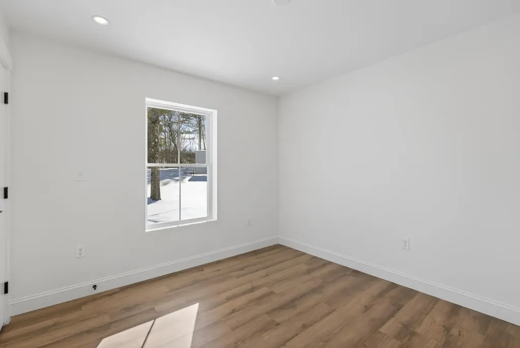 41 Village Green Circle Oakland ME 04963