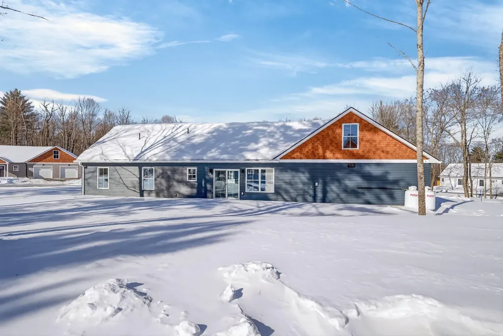 41 Village Green Circle Oakland ME 04963