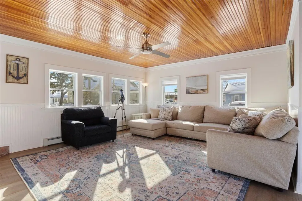 10 Lower Beach Road Saco ME 04072