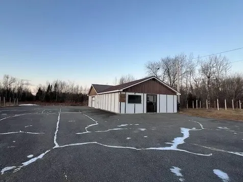 55 Lagrange Road Howland ME 04448