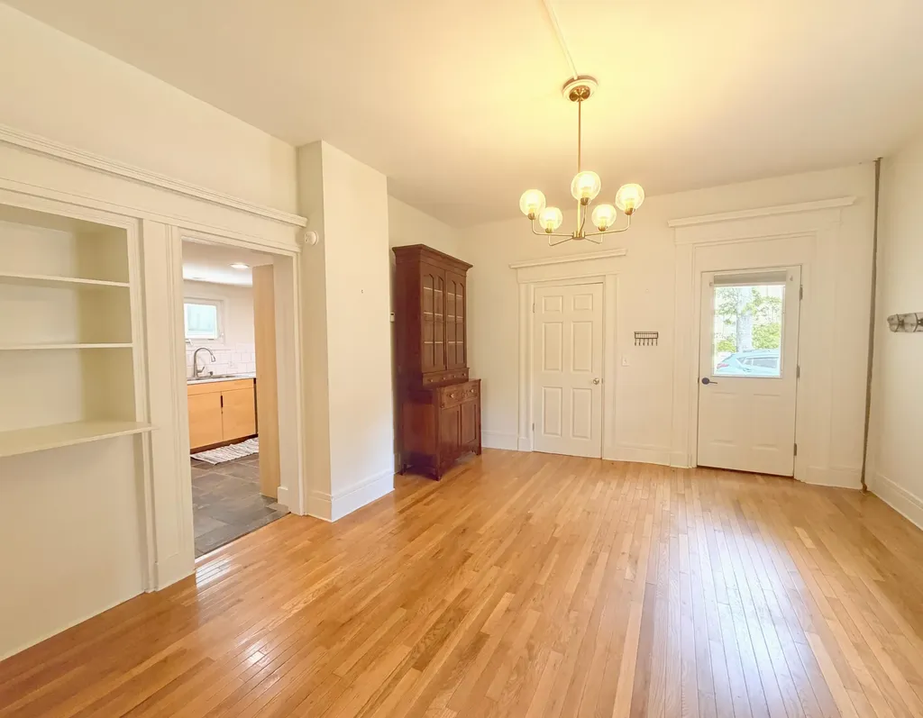 17 Grove Street Rockland ME 04841