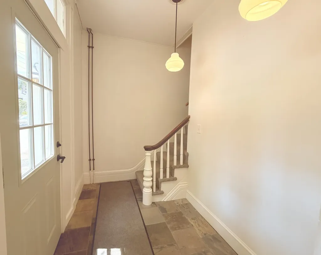 17 Grove Street Rockland ME 04841