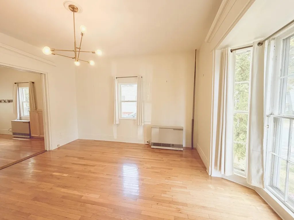 17 Grove Street Rockland ME 04841