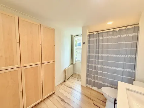 17 Grove Street Rockland ME 04841