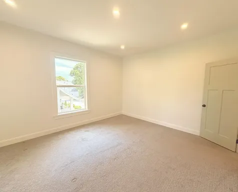 17 Grove Street Rockland ME 04841