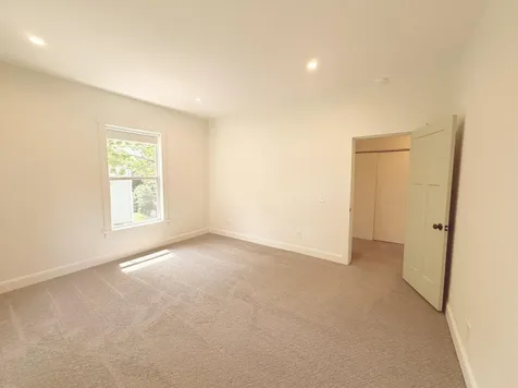 17 Grove Street Rockland ME 04841
