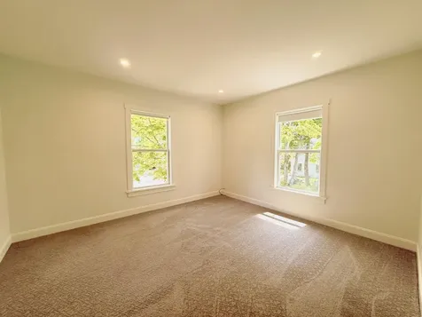 17 Grove Street Rockland ME 04841