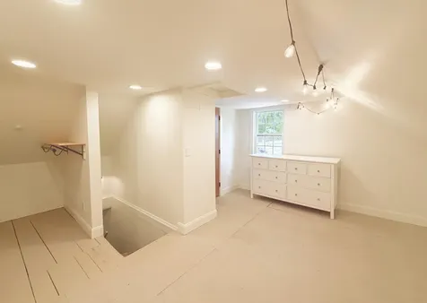17 Grove Street Rockland ME 04841