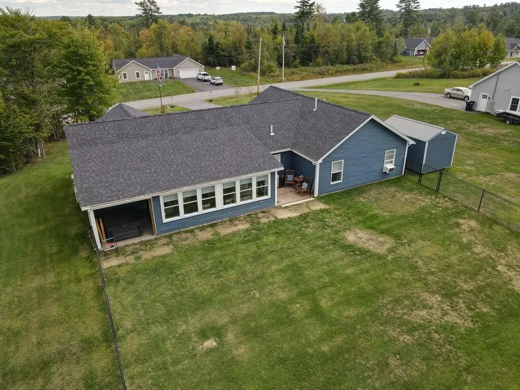 76 Knoll Crest Drive Bangor ME 04401