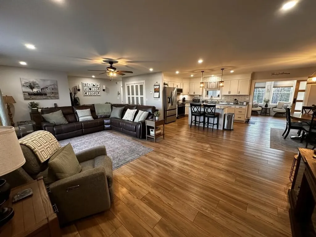 76 Knoll Crest Drive Bangor ME 04401
