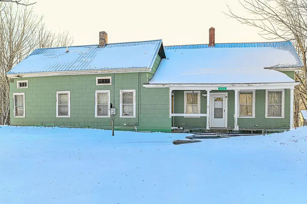 302 Lower Cross Road Lebanon ME 04027
