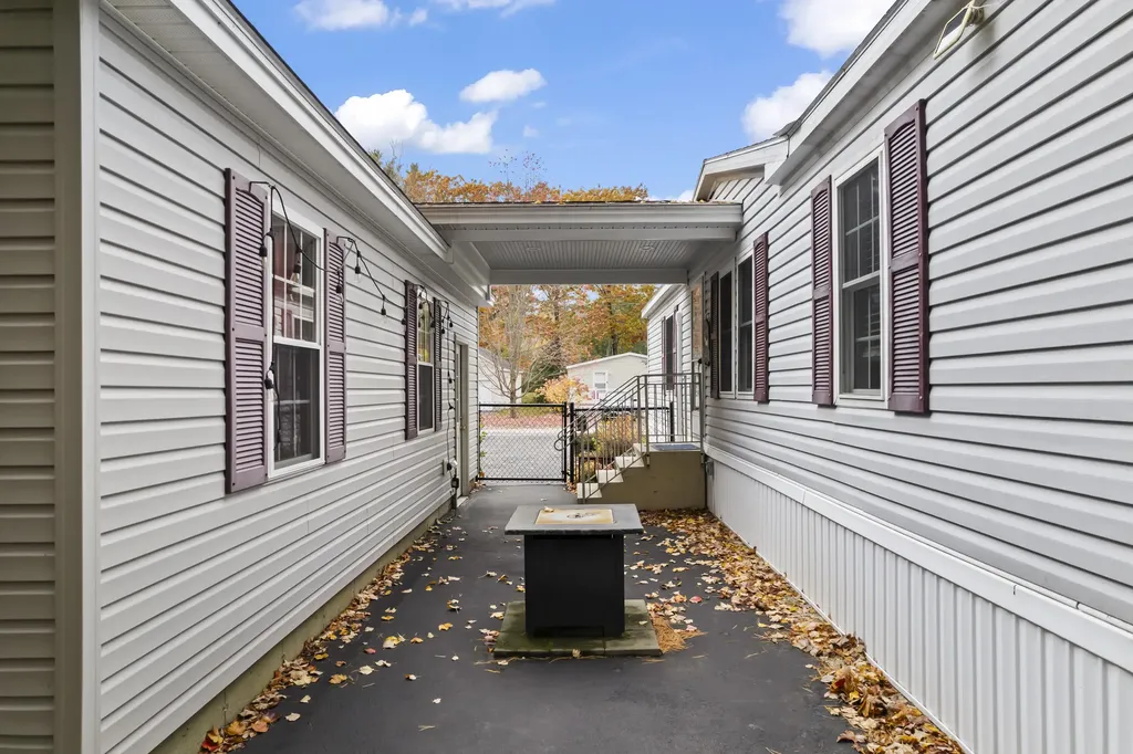 231 Littlefield Road Wells ME 04090