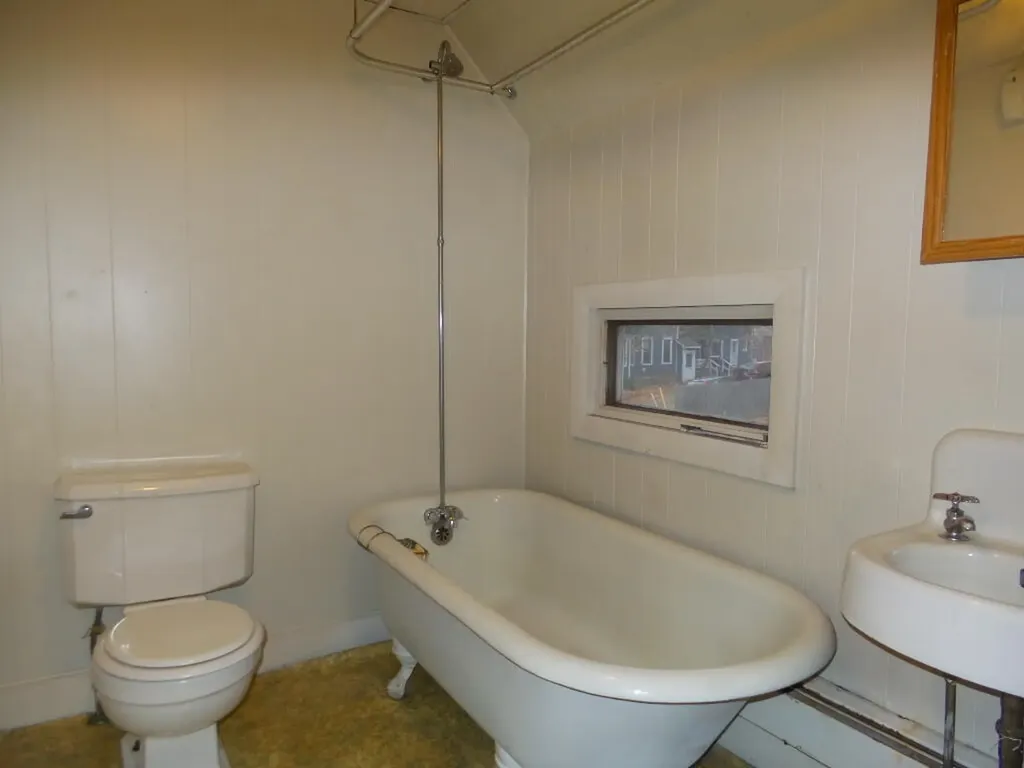 124 College Avenue Waterville ME 04901