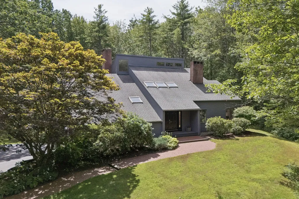 53 Waites Landing Road Falmouth ME 04105