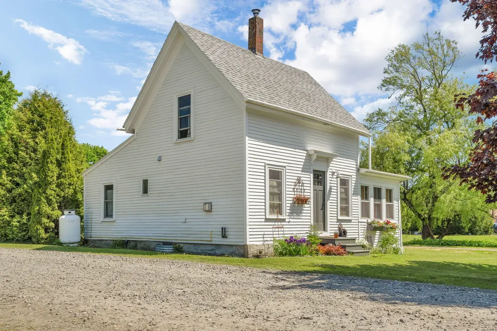 672 Spruce Head Road South Thomaston ME 04858