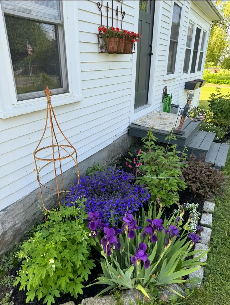 672 Spruce Head Road South Thomaston ME 04858