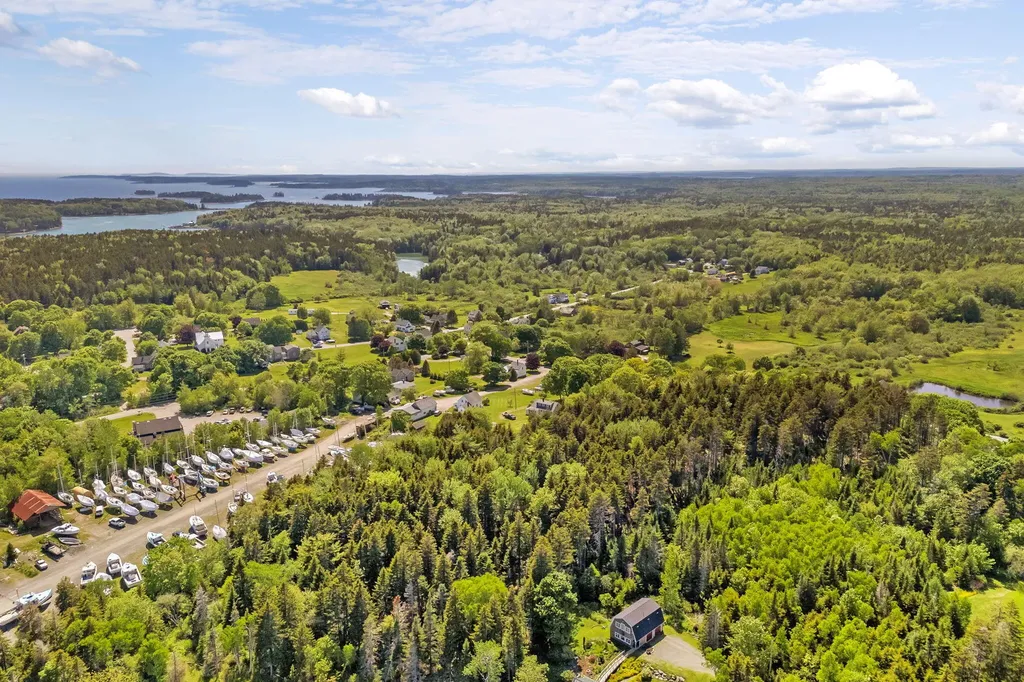 672 Spruce Head Road South Thomaston ME 04858