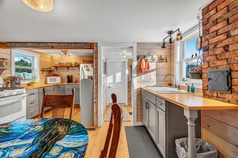 672 Spruce Head Road South Thomaston ME 04858